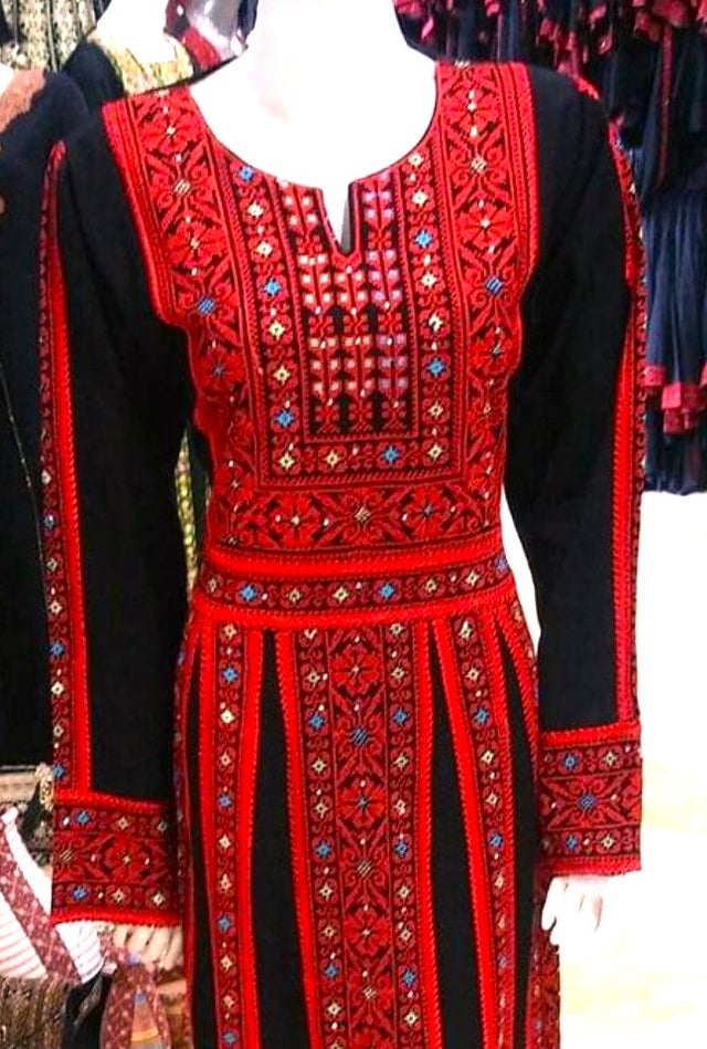 Robes traditionnelles palestiniennes broderie la boutique palestinienne